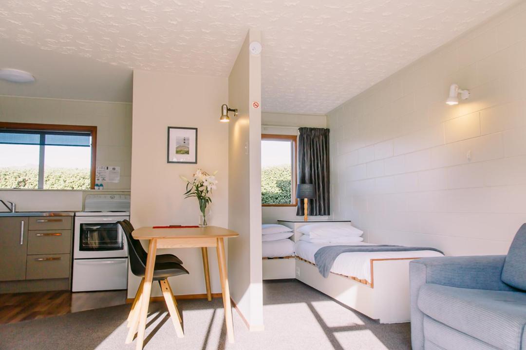Flaxbourne Motels Ward Экстерьер фото