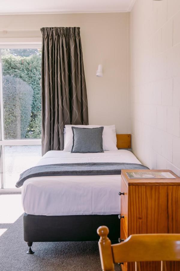 Flaxbourne Motels Ward Экстерьер фото