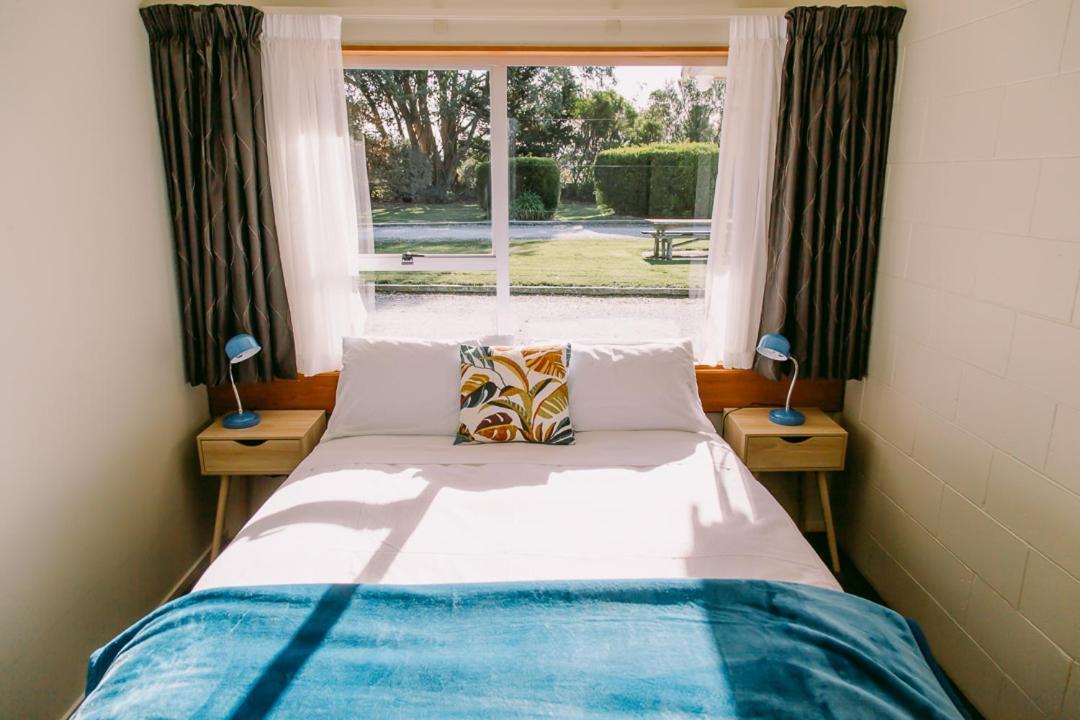 Flaxbourne Motels Ward Экстерьер фото